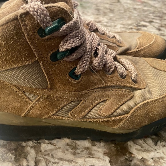 HiTec Shoes Nice Vintage Hitec Brown Leather Womens Size 6 Hiking